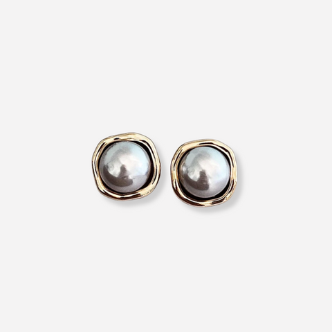 KASSANDRA | Vintage Elegant Pearl Earrings - Retail Flare