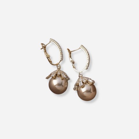 MALIA | Drop Earrings with Pearl - Retail Flare