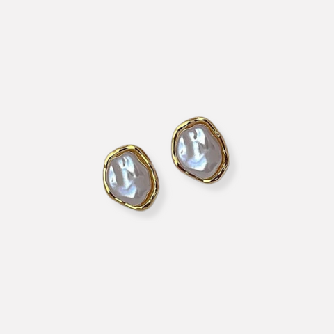 CARMEN | Elegant Pearl Earrings - Retail Flare
