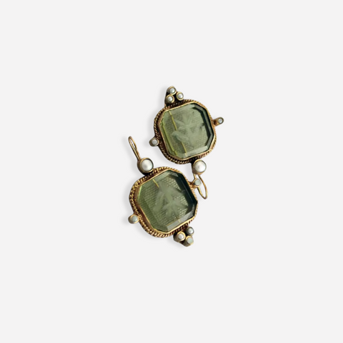 MAEBLE | Vintage Earrings with Green Stone and Pearl - Retail Flare