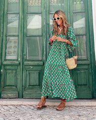 Grace | Elegant Spring Dress with a Flattering Fit - Retail Flare