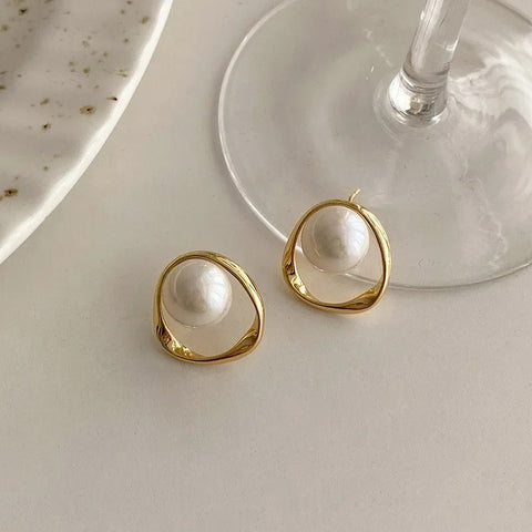 EMMA | Vintage Pearl Earrings - Retail Flare